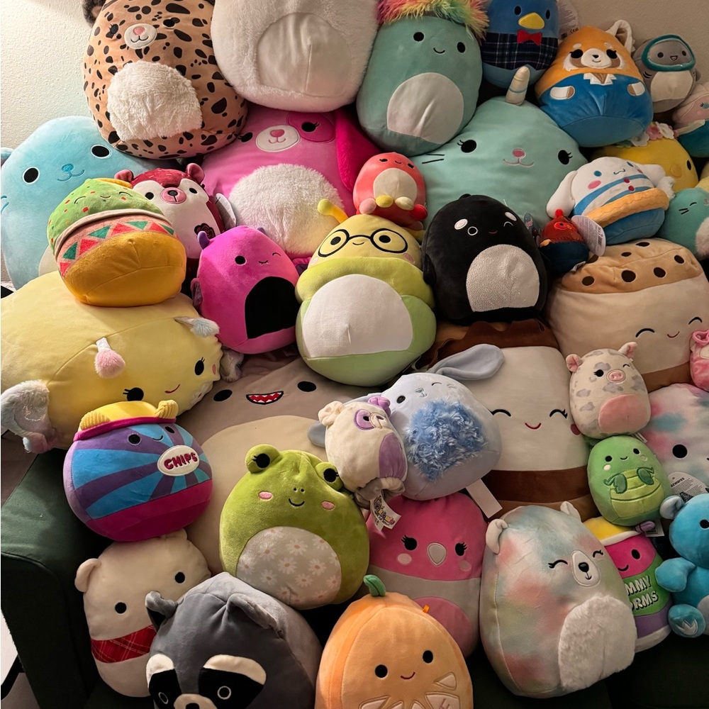 SQUISHMALLOW SURPRISE BOX - Picture 4 of 4